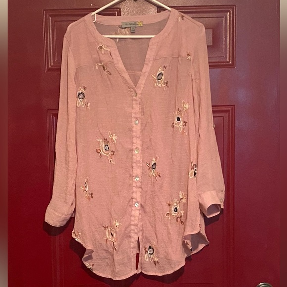 Figueroa & Flower Women's Sheer Flower Embroidered Button Up Blouse Size 1X - Picture 8 of 15